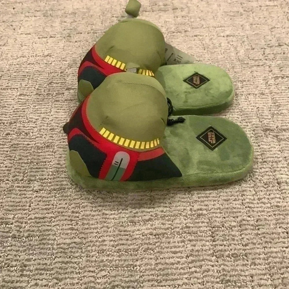 Bioworld Star Wars Mandalorian Slippers - Picture 2 of 6